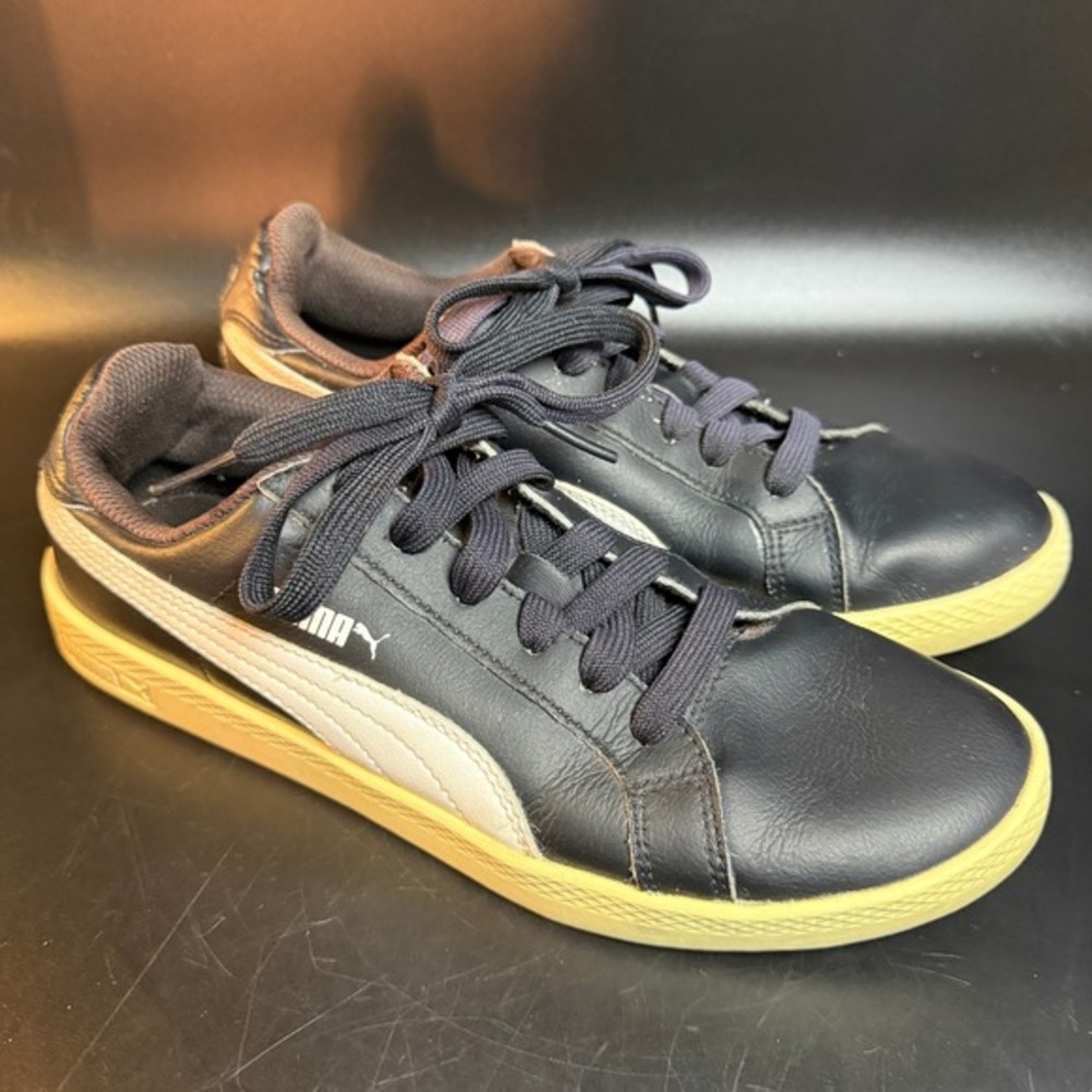 Puma Smash 356753-01 Black White Leather Sneakers Womens Size 8